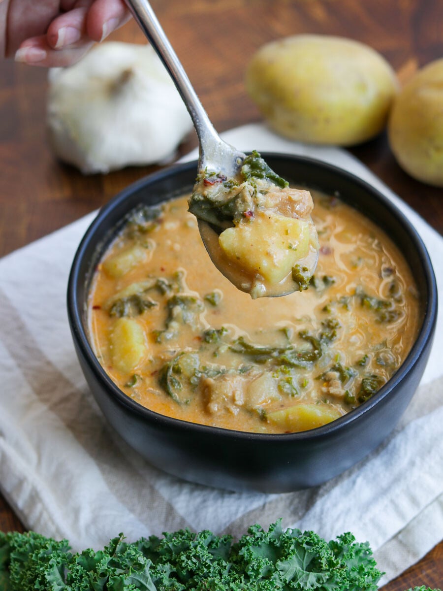 bowl of vegan zuppa toscana