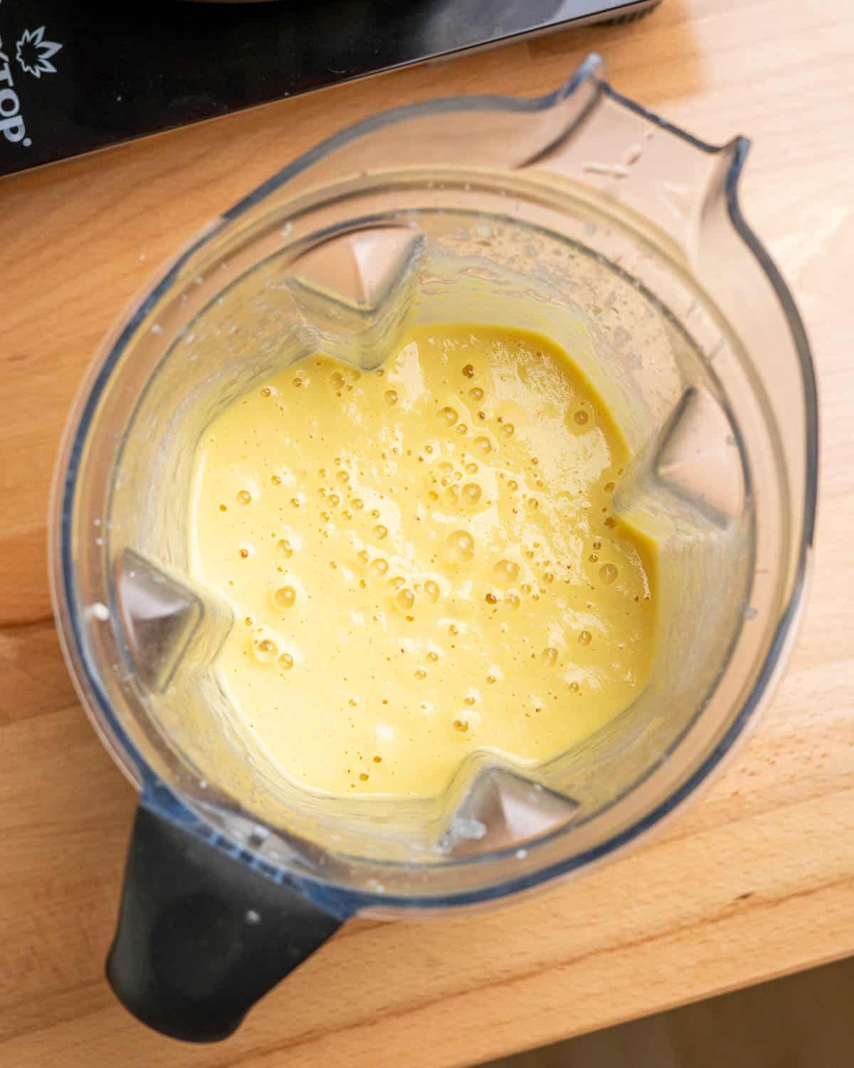 Blended corn chowder in a blender.