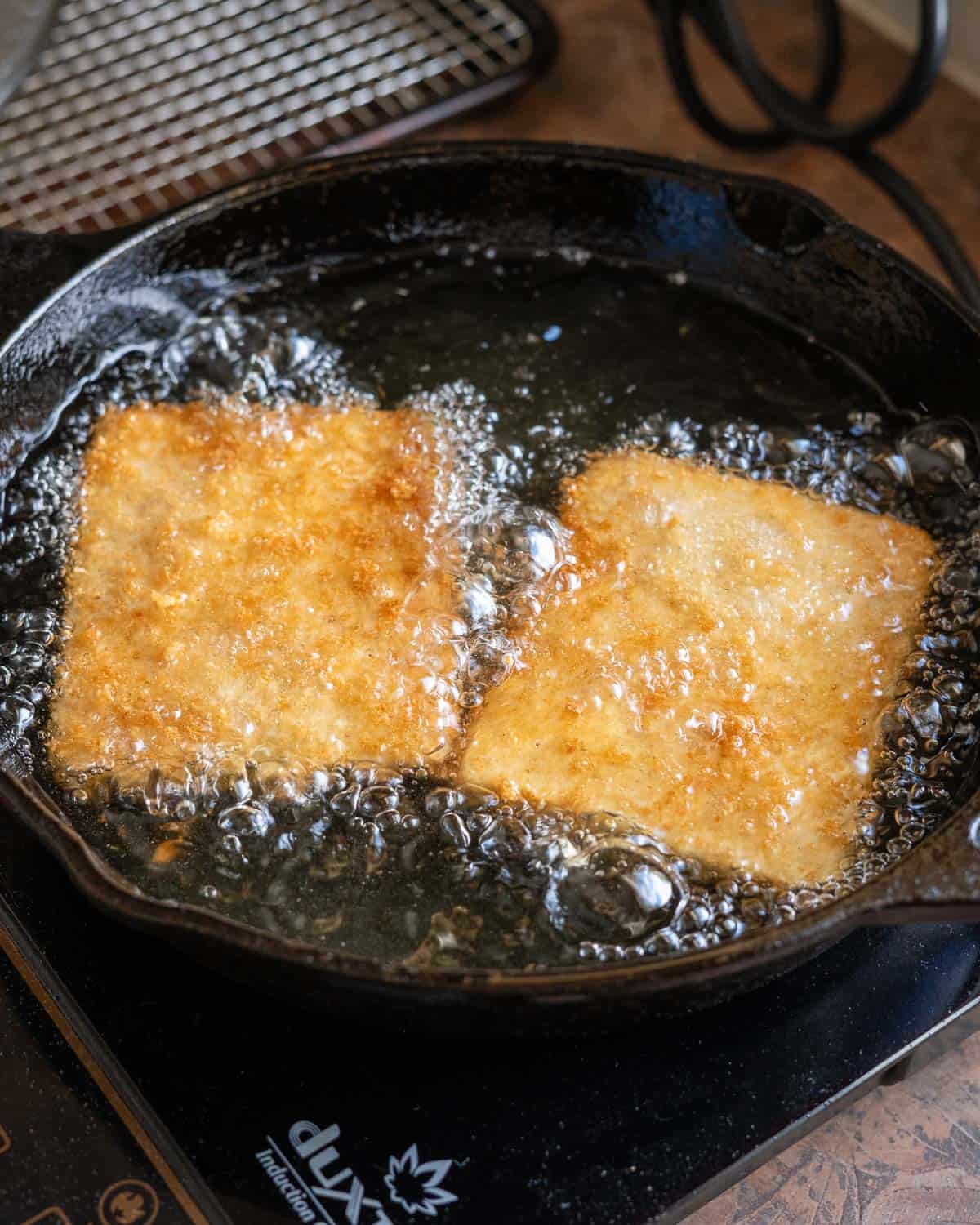 Tofu katsu frying